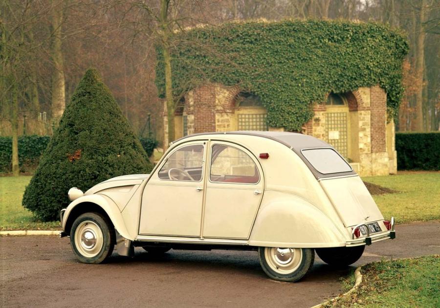  Citroen 2CV 1948 года  (фото 35 из 44)